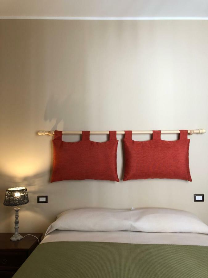 Isolabella Bed & Breakfast มาซารา เดล วัลโล ภายนอก รูปภาพ